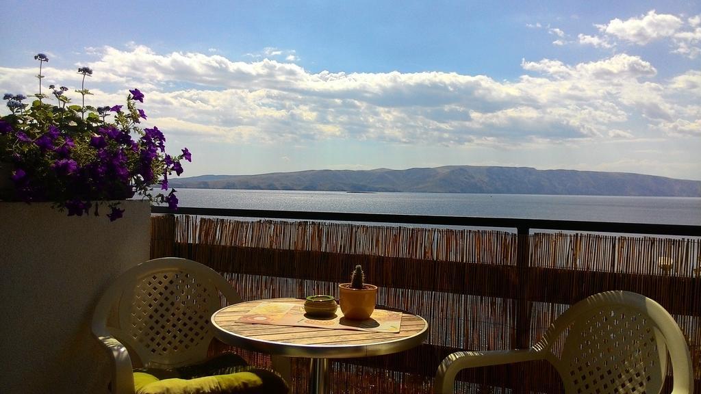 Apartment And Rooms Busa 3 Senj  Rum bild